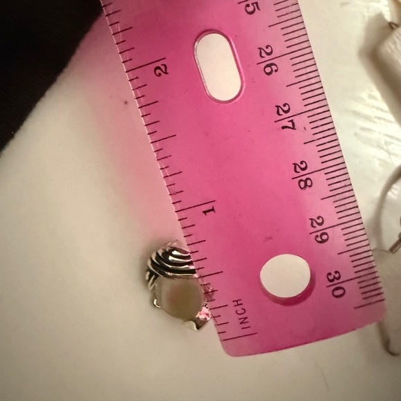 Chic shell & brooch Set - Picture 4 of 5